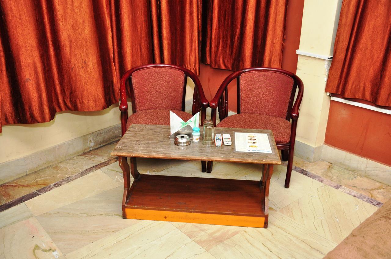 Aastha Hotel Rourkela ภายนอก รูปภาพ