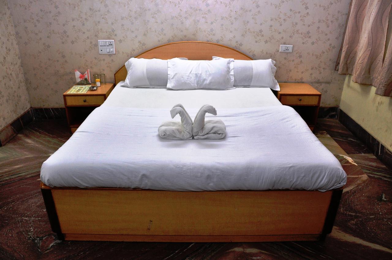 Aastha Hotel Rourkela ภายนอก รูปภาพ