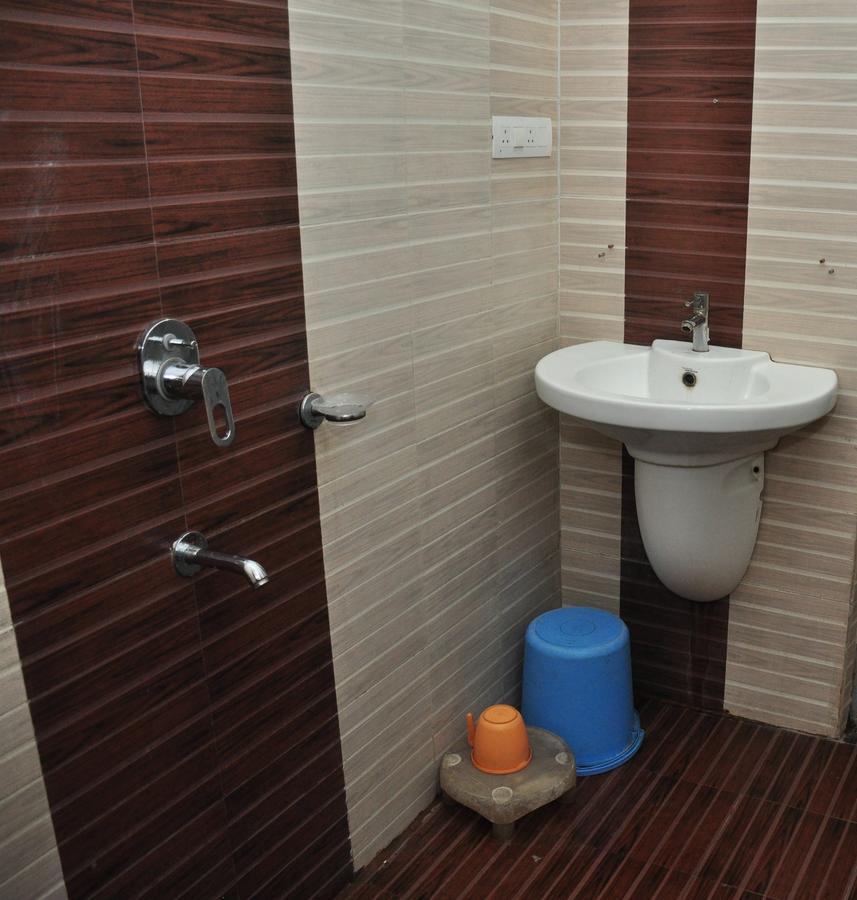 Aastha Hotel Rourkela ภายนอก รูปภาพ
