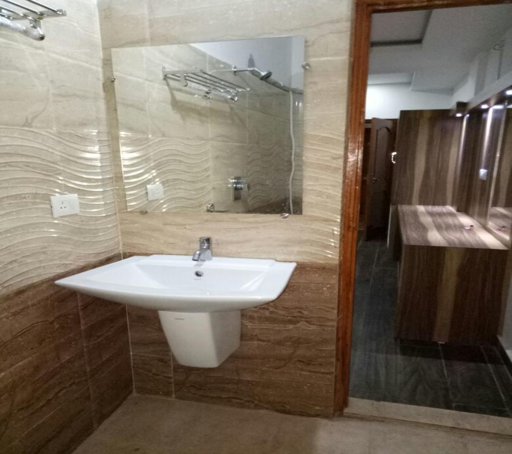 Aastha Hotel Rourkela ภายนอก รูปภาพ
