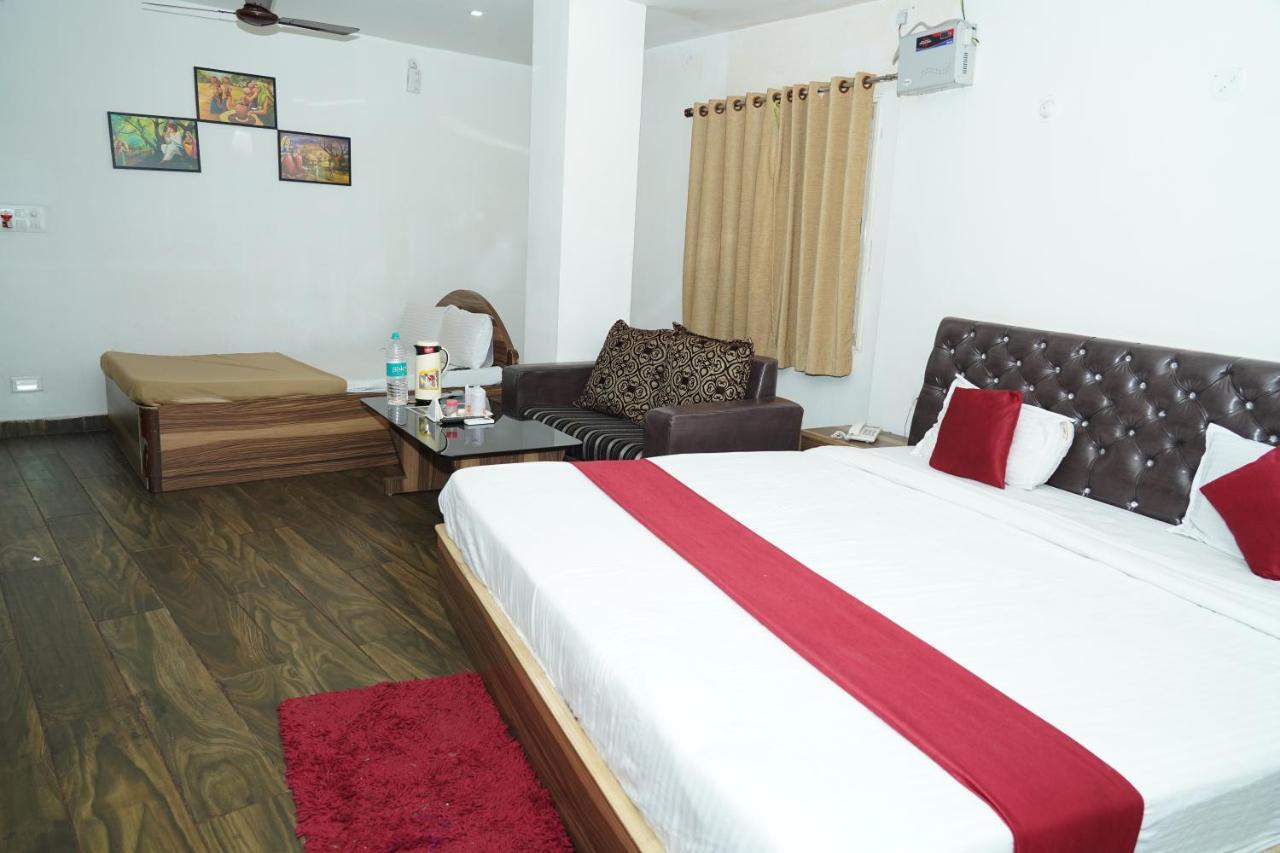 Aastha Hotel Rourkela ภายนอก รูปภาพ